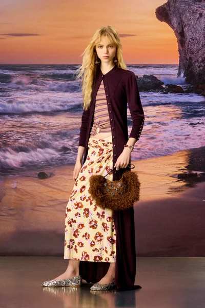 Look 7